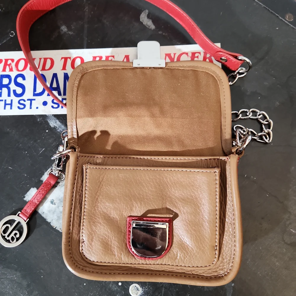 AUDREY BROOKE Leather Crossbody Chain Small